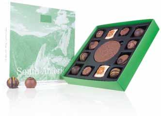 200x195x37 mm 185 g Piękne pudełko zawiera czekoladowy medalion oraz 12 ręcznie przygotowywanych pralinek nawiązujących do  PREMIUM CHOCOLATES 69
