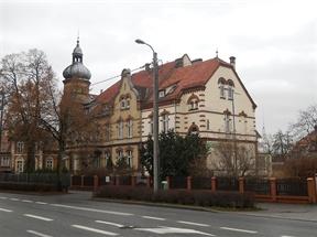 Aby zobaczyć mapę miejsc zawartych w mini przewodniku kliknij lub skopiuj do przeglądarki poniższy link: http://www.polskaniezwykla.pl/miniprzewodnik/map.aspx?lat=51.839172161994&lng=16.
