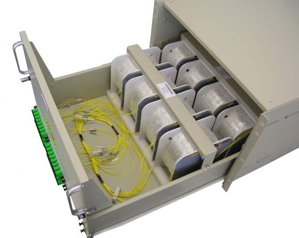 Przykład zamówienia J-12-SM MPOAF-MPOAM-C-RC-50 Kabel instalacyjny wzmocniony ribbon 12 włókien SM ze złączami MPO kątowymi, żeńskim i męskim, kategoria środowiskowa C wg PN-EN