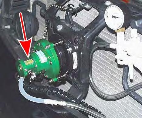 Uruchamianie Montaż CSC-Kit Radar II w pojeździe CSC-Kit Radar II 7. Czaszę próżniową założyć na głowicę radarową.