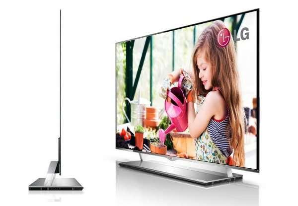 LG OLED TV (55EM9600) 55" Grubość ~ 4mm, waga TV 10 kg.