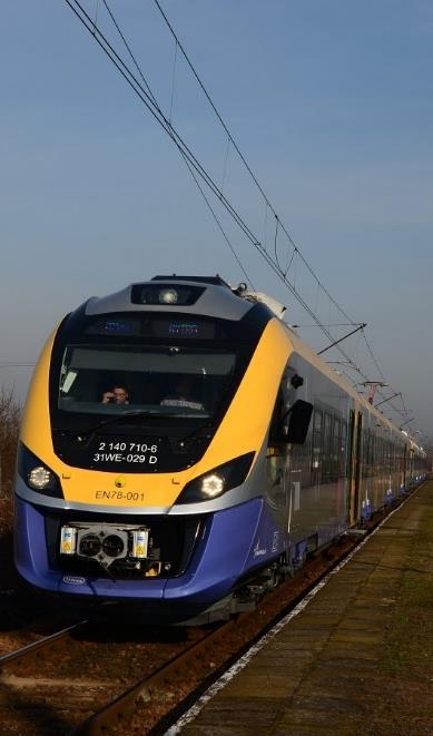 : SKA1 10 000 pasażerów SKA2 3 100 pasażerów SKA3 4 700 pasażerów 12,00 10,00