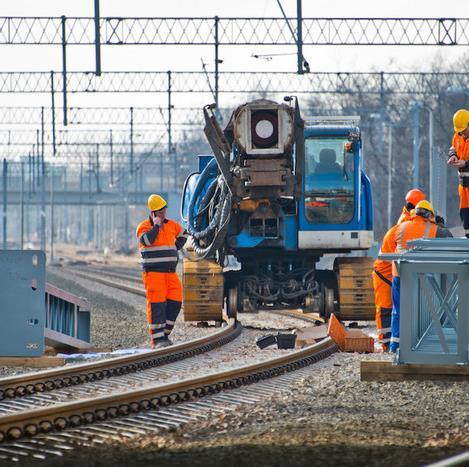 Przykład 1 CEF Prace na linii kolejowej E 59 na odcinku Poznań Główny- Szczecin Dąbie Beneficjent: PKP PLK S.A.