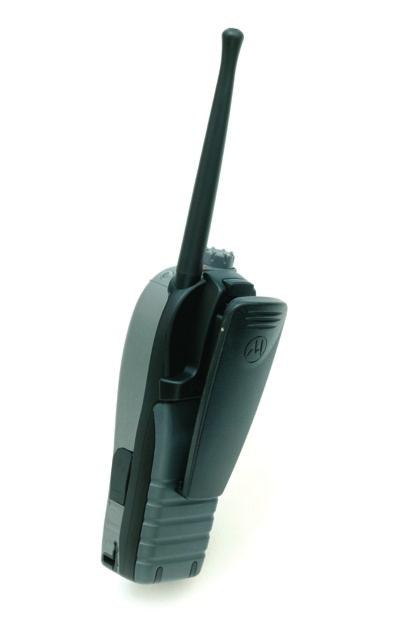 zapakowane w czarnej torbie nylonowej z logo Motorola Do radiotelefonu noszonego na pasku: RMN5042A Mikrofonogłośnik z gniazdem do wtyczki 3.