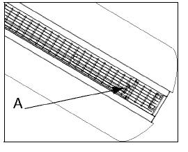 Połączenie dwóch ustawionych liniowo kurtyn przy pomocy zestawu montażowego PBT rys F Dla wykonania podłączenia elektrycznego (zasilanie i sterowanie) należy zdemontować boczny panel obudowy.