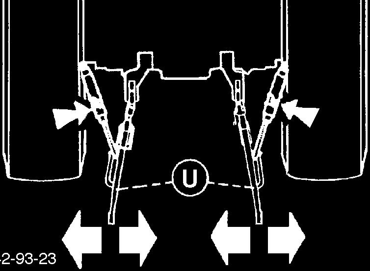 Pierwszy montaø na ci gniku Zawieszenie maszyny Tak ustawiê cylinder hydrauliczny (U), øeby maszyna nie mog a wychylaê sií na boki.