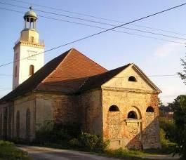 Dziennik Urzędowy Województwa Lubuskiego 33 Poz. 728 wymaga kosztownych remontów np. kościół filialny pw. Narodzenia Najświętszej Maryi Panny w Chotkowie (gm. Brzeźnica).