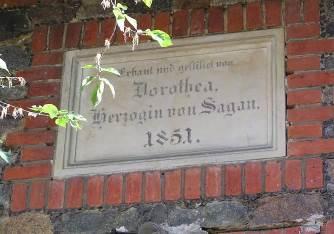 Zamierzenie zrealizowano w latach 1851-1859 wg projektu Schatzberga i w duchu neogotyckim. Pracami kierował budowniczy Feller. Jest to jedna z największych fundacji księżnej.