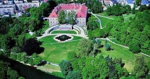 Dziennik Urzędowy Województwa Lubuskiego 45 Poz. 728 Na terenie parku pozostał Pałac Książęcy, domek wartownika-portiera I we włoskim stylu willowym z 1845 r.