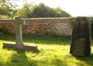 Brzeźnica) znajdował się niegdyś cmentarz, po którym zachowały się jedynie relikty nagrobków. Źródło: www.google.pl/maps/ Fot. 55 Brama z figurą św. Andrzeja Apostoła przy kościele pw. św. Andrzeja w Jabłonowie Źródło: www.