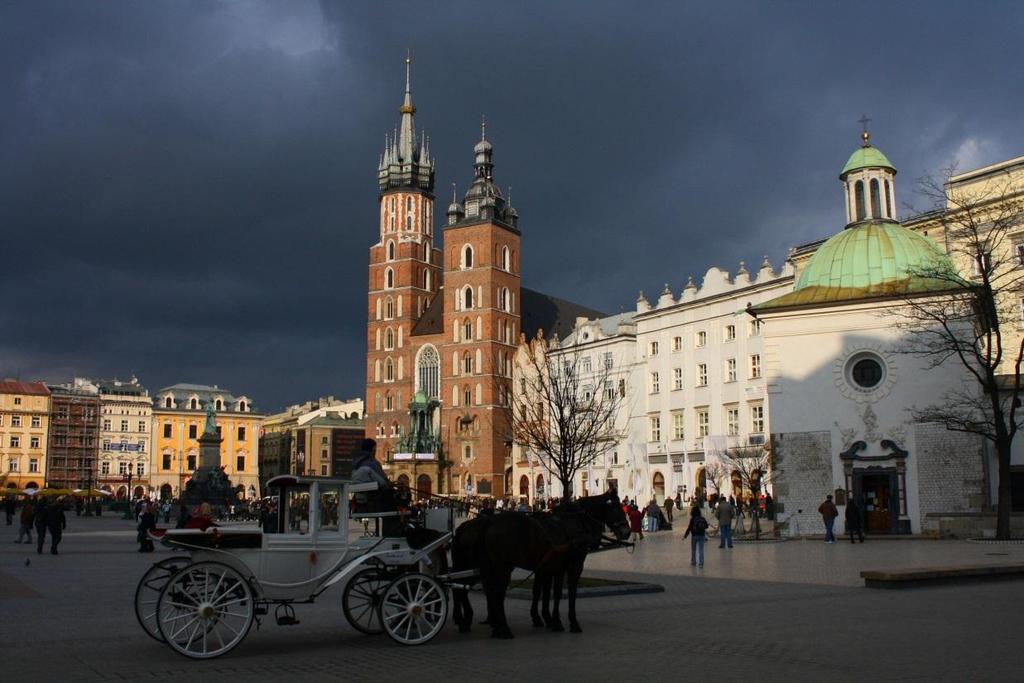 Istota nowej polityki regionalnej Odejście od intraregionalnej polityki wyrównawczej ku polityce nastawionej na