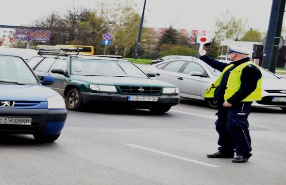 UWAGA! Za przekroczenie prędkości na obszarze zabudowanym o 50 km/h kierującemu zostanie zatrzymane prawo jazdy!