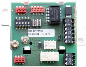 Mocowanie śruby zgrzewane M3 x 16 na płycie nośnej (materiał przewodzący elektryczność) Grubość płyty czołowej szkło, akryl maks. 8 mm; płyta nośna 2 mm Technika przyłączeniowa 2 0.1 mm2 AWG 28.