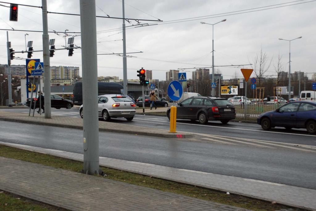 Format: 6 x 3 Oświetlenie: brak Miasto: Lublin Opis: Tablica w bezpośrednim sąsiedztwie sklepu LIDL Bardzo duży