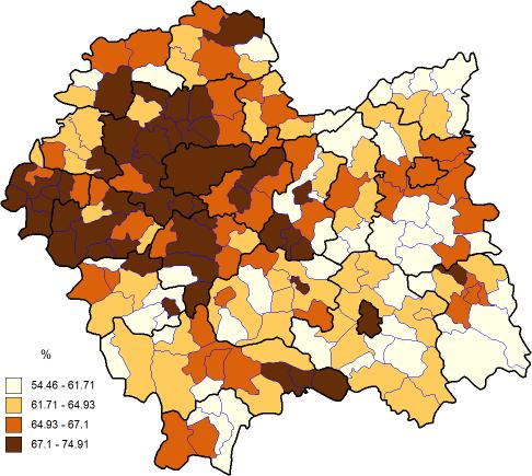 zdecydowanie lepiej egzaminy wypadają w silniej zurbanizowanej Małopolsce Zachodniej, natomiast zdecydowanie gorzej