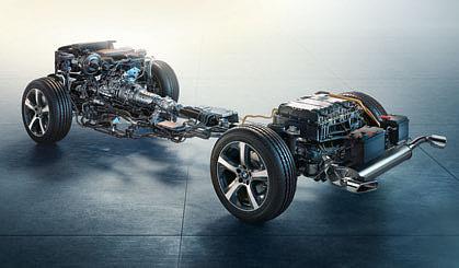 Kolejną innowacją jest inteligentna lekka konstrukcja, BMW EfficientLightweight, która poprzez zastosowanie nowoczesnych i bardzo lekkich materiałów pozwala zmniejszyć masę samochodu bez negatywnego
