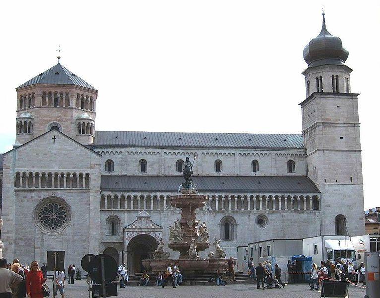 Zwiedzamy katedrę romańską San Vigilio