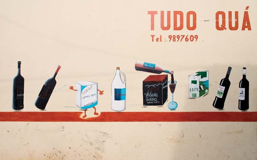 5_Sklep Loja A shop Tudo Quá, São Tomé coraz większe obszary naszego codziennego życia czyni demokratyczny opór bardziej istotnym niż kiedykolwiek (Poynor 2011, s. 348).