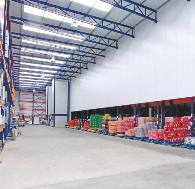 Przypadek praktyczny: Amagosa Amagosa automatyzuje swoje centrum logistyczne Lokalizacja: Hiszpania Amagosa, firma specjalizująca się w dystrybucji napojów i żywności, w tym produktów