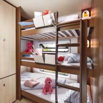 cm. (zależnie od modelu) Dodatkowe dziecięce łóżko piętrowe (wersja UKF) Więcej miejsca dla maluchów.
