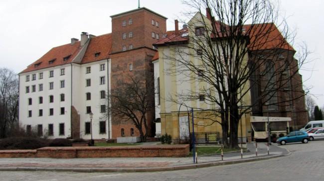 Zamek w Krapkowicach obecnie nie przypomina średniowiecznej warowni,