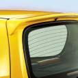 Fiat Seicento Active ma zderzaki i lusterka boczne w kolorze nadwozia.