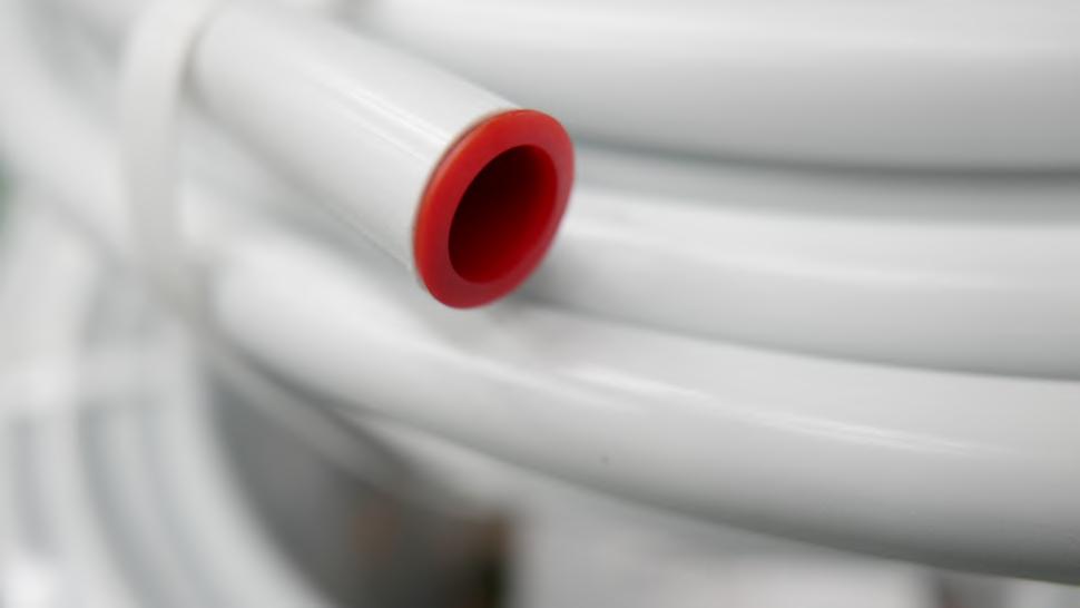 Rury Pipes Wielowarstwowe rury Sander PERT-AL-PERT produkowane są zgodnie z normą ISO-6 i Polską normą PN-EN ISO: 03-, 03-2, 03-3, 03-5: 09.