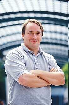 Historia rozwoju Linux zaczął powstawać w 1991 roku, kiedy to fiński programista, Linus Torvalds stworzył jądro nowego systemu operacyjnego przeznaczonego do pracy z procesorami rodziny 80386 firmy