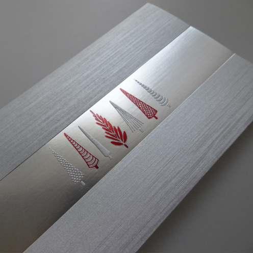 Kartka świąteczna K607 z białą kopertą rozmiar: zamknięta 107x185mm, otwarta 215x185mm, środek 212x177mm, koperta 120x195mm okładka: Kartka wykonana z papieru