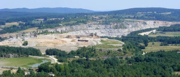 GEOPARKU LOKALIZACJA W BEZPOŚREDNIM SĄSIEDZTWIE GRANICY CHĘCIŃSKO-KIELECKIEGO PARKU KRAJOBRAZOWEGO ZNACZĄCY STOPIEŃ ODDZIAŁYWANIA NA KRAJOBRAZ