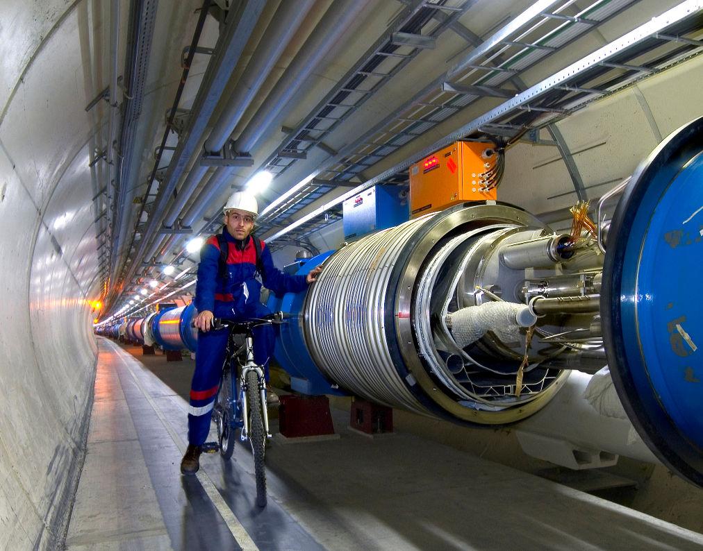 CERN najbardziej zaawansowany kompleks akceleratorowy