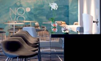 NOVO 2 (NOVO Square) lounge bar to połączenie baru i restauracji doskonałe miejsce do odpoczynku, jak również spotkań towarzyskich i biznesowych.