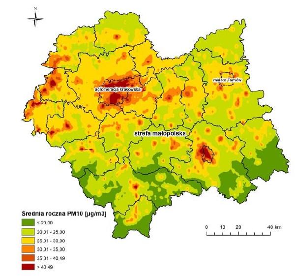 Mapa 4 Rozkład stężenia rocznego pyłu zawieszonego PM10 na terenie województwa małopolskiego w 2015 roku Źródło: Ocena jakości