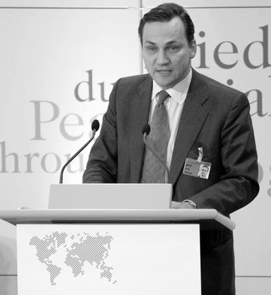 2 18 31 marca 2011 * Kurier Galicyjski Przegląd wydarzeń Informacja Ministra Spraw Zagranicznych na temat polityki zagranicznej RP w 2011 r.