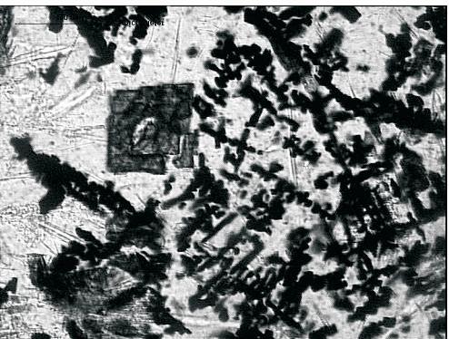 24 Rys. 2. Rentgenogram odpadów K kalcyt, Kr krystobalit, Q kwarc, Tr trydymit Fig. 2. X-ray diffraction pattern of waste K calcite, Kr cristobalite, Q quartz, Tr tridymite Fot. 3.