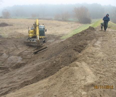 głębokość: 10 m na łączną długość 1 003 m,