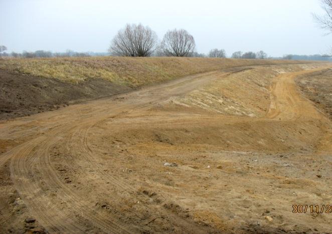 800 m /od mostu na rzece Bzurze, szerokości