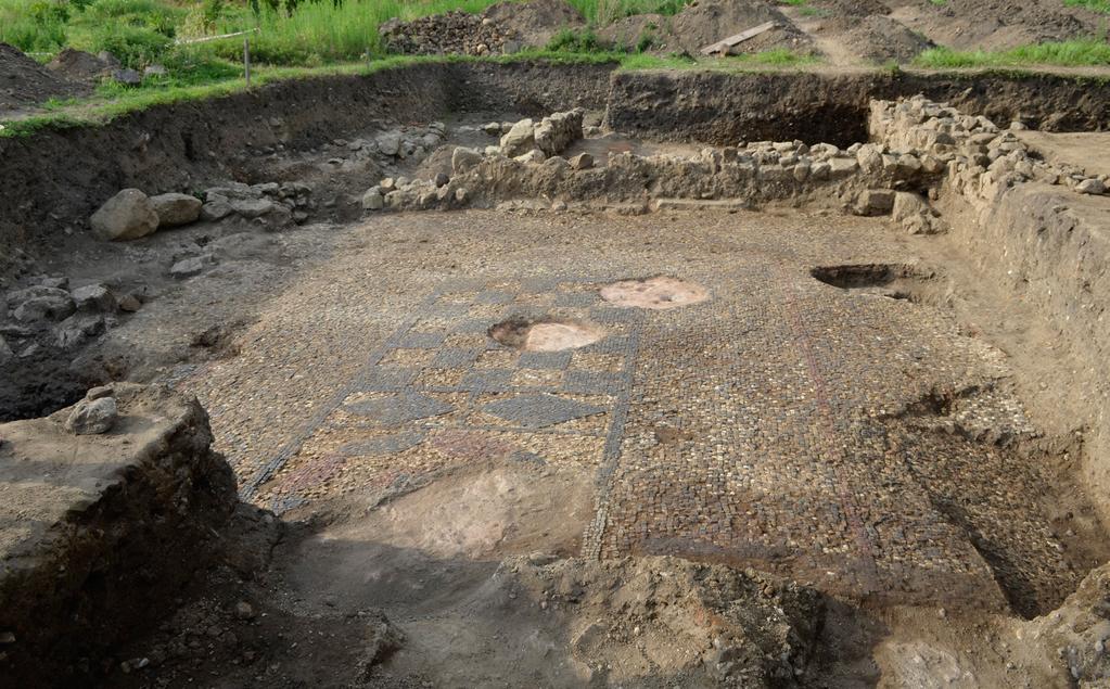 Fort na planie prostokąta o powierzchni 4,75 ha ma wymiary: 222 m na osi północ-południe i 195 m na osi wschód-zachód.