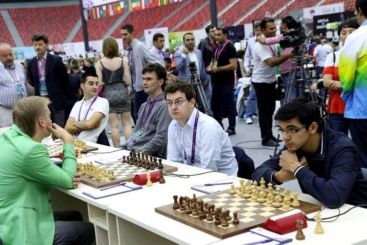 0,5 Świercz 2,0 : 2,0 Duda znowu wygrał (!). w niezwykle ważnym meczu Ukraina pokonała Chiny w stosunku 2,5 : 1,5.