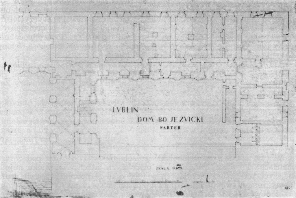 228 ALICJA KURZĄ TK O W SK A Plan przyziemia szkół jezuickich stan sprzed 1939 roku ciem sprzedano jeszcze w 1827 roku na publicznej licytacji stare gonty zdjęte z gmachu budynku 41.