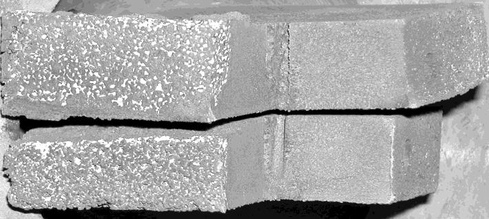 Rys. 6. Odlewy próbne z powierzchniową warstwą kompozytową po pełnym cyklu badań z chłodzeniem w wodzie. Fig. 6. Test cast with surface composite layer after full cycle resarch with water-cooling. 4.