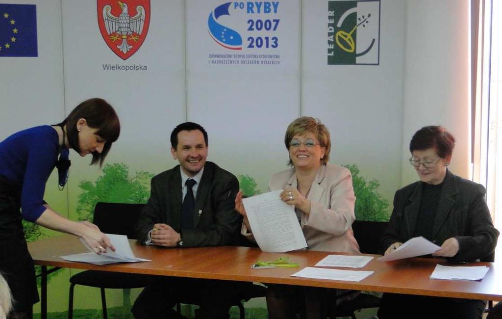 Realizacja osi 4 PO RYBY w Wielkopolsce -rok 2011: Podpisanie umowy o