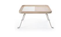 nóg oraz dwóch typach blatów Tables available in two sizes, two versions of