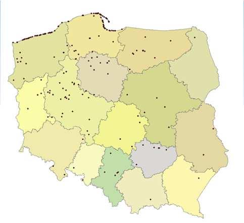 1000 897 886 861 800 600 400 200 0 201 197 201 2014 2015 2016 Liczba kąpielisk i miejsc wykorzystywanych do kąpieli w latach 2014-2016 kąpieliska miejsca wykorzystywane do kąpieli 140 120 122 117 115