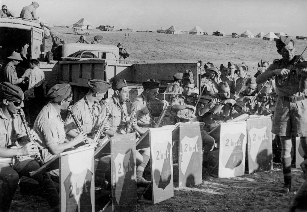 Piosenka zakazana (1939) Klęska roku 1939 zakończyła publiczne życie Marsza I Brygady.
