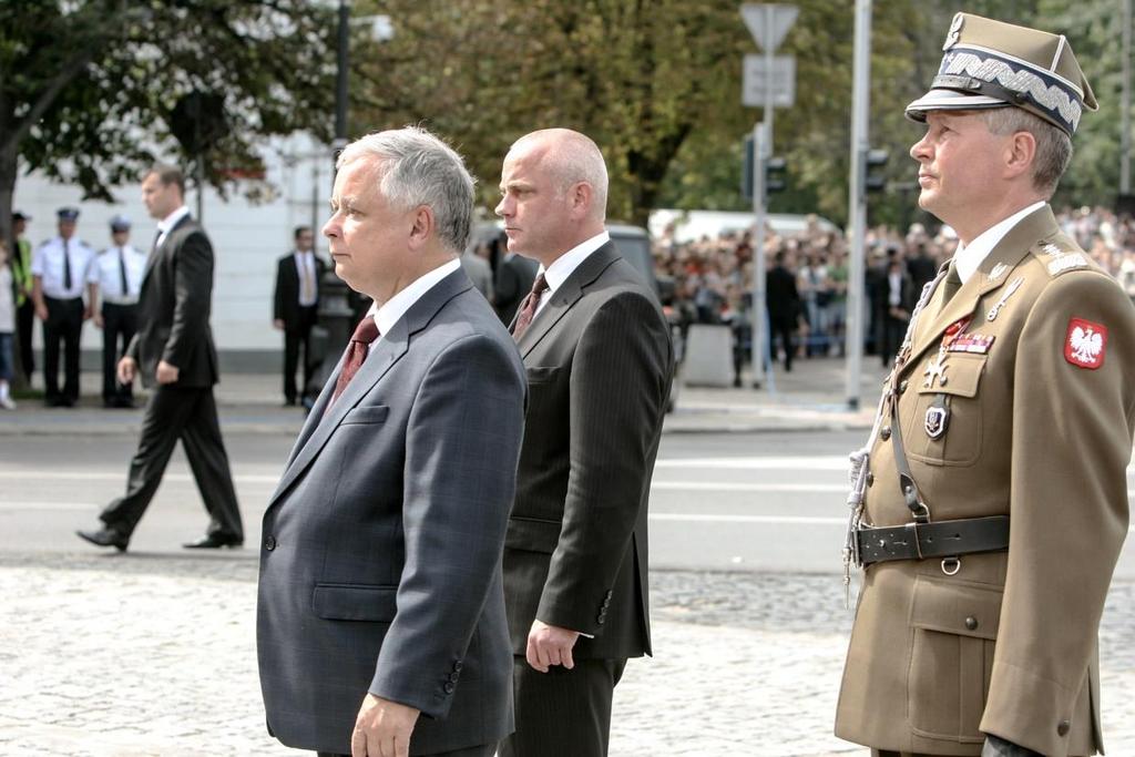 Defilada AD 2007 prezydent Lech Kaczyński ( 10 IV 2010) minister obrony narodowej