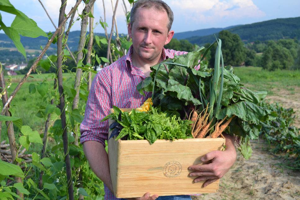 Pakowanie zamówionych produktów odbywa się w