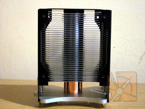 Dzięki rurce cieplnej ciepło jest odprowadzane bezpośrednio z jądra procesora do umieszczonych dużo wyżej radiatorów.