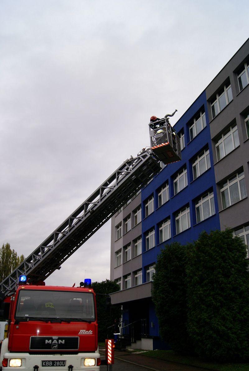 się z korzyścią zarówno dla strażaków jak i zakładu.