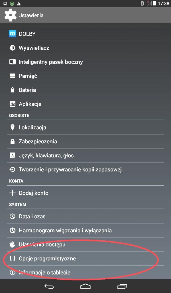 Należy jeszcze ustawić telefon, by przy ładowaniu był zawsze włączony wyświetlacz i nie przechodził w stań uśpienia, więc w menu opcje programistyczne zmieniamy pozostaw ekran włączony Jeśli w
